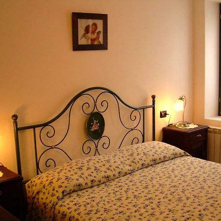 Residenza Antica Corte Villa Picta Buglio in Monte Eksteriør billede